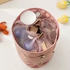 حقيبة ميك اب عملية للسفر