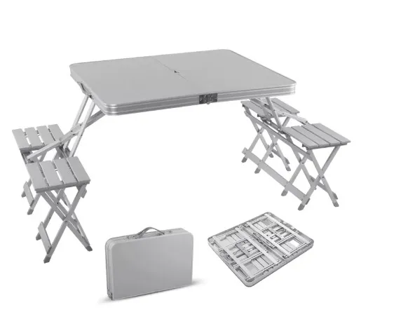 طاولة قابلة للطي مع 4 كراسي